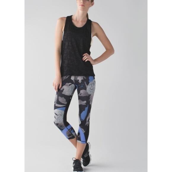 Lululemon Run Inspired Crop II Full in Luxtrem (Mesh) Size 8 - Picture 4 of 11